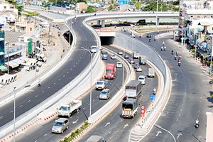 Chính phủ đề xuất tăng bội chi để kích cầu